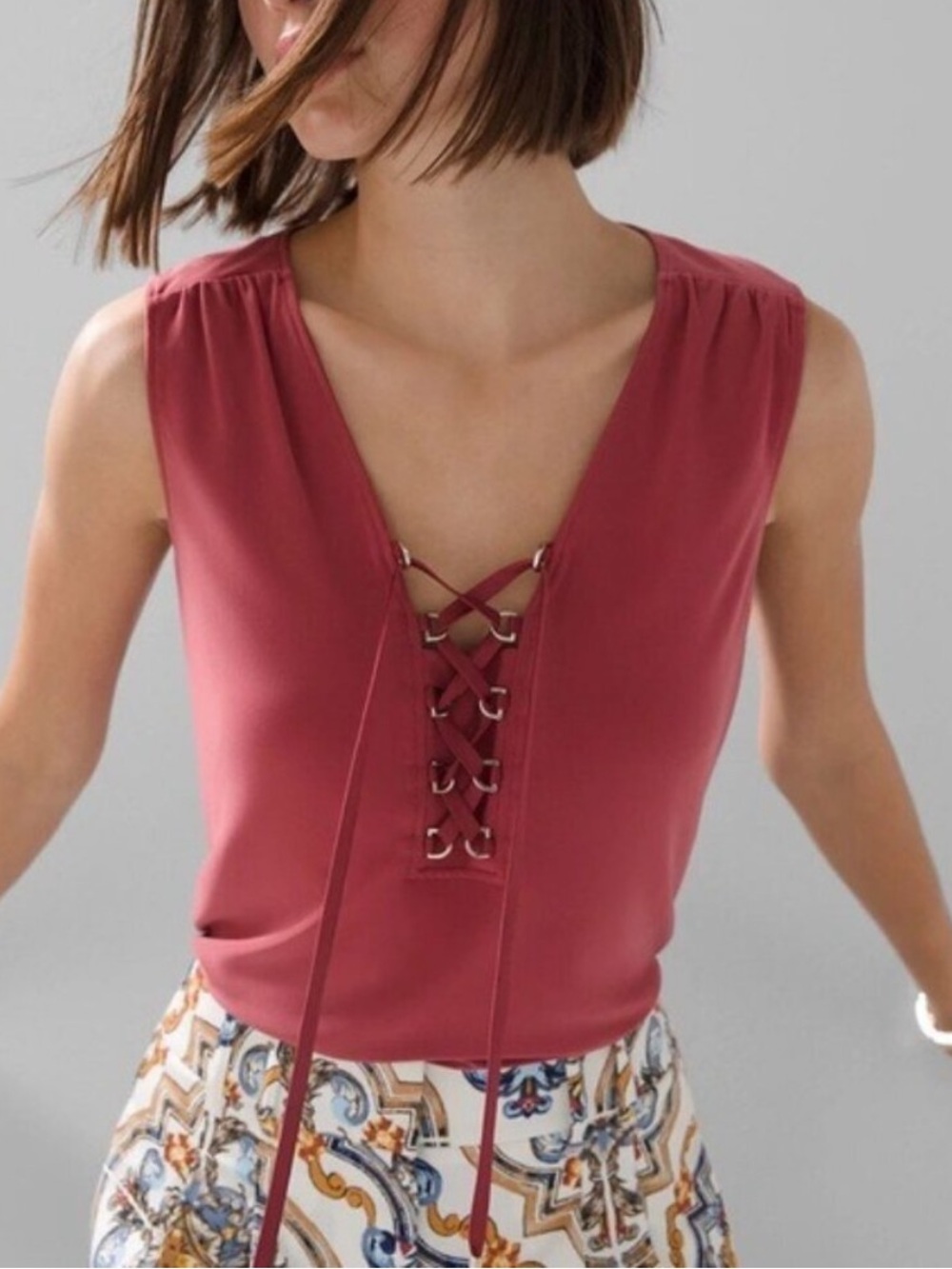 White House Black Market Lace-Up V-Neck Tank Top - Rose